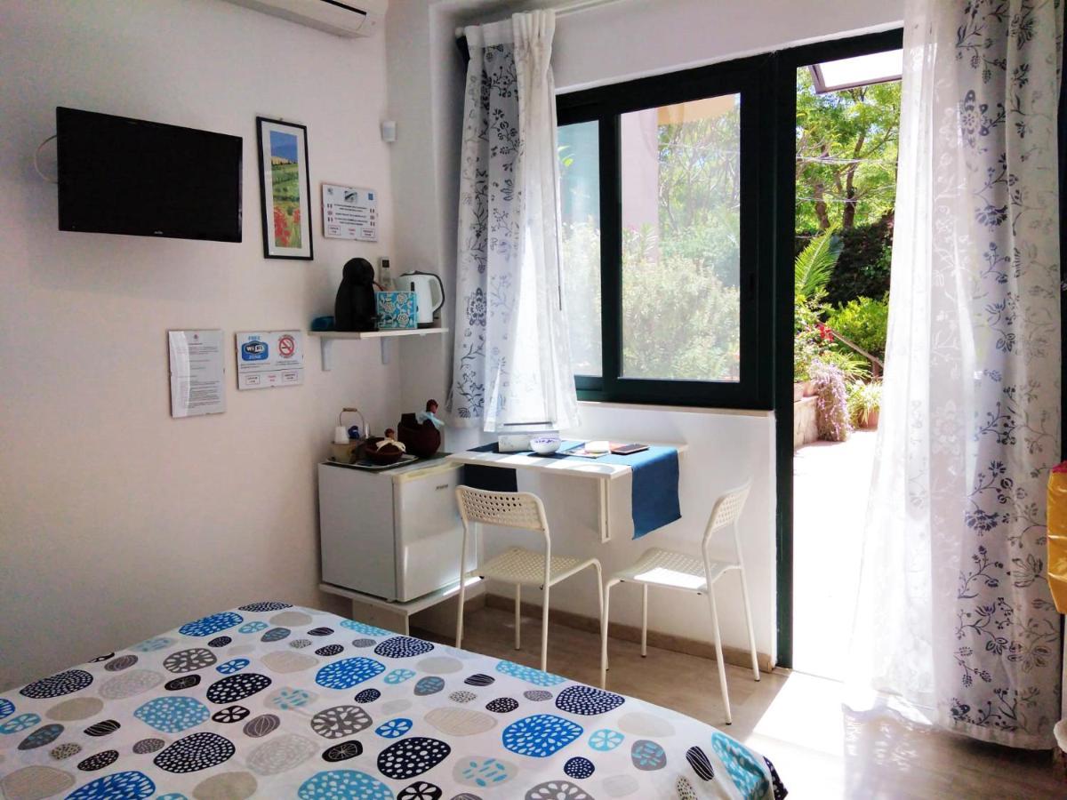 Il Giardino Di Laura Private Rooms Mondello Dış mekan fotoğraf